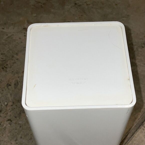 Kool-Aid VTG White Pop Up Dixie Cup Dispenser Mascot Man Skateboarding 7x3.5 - Picture 7 of 10